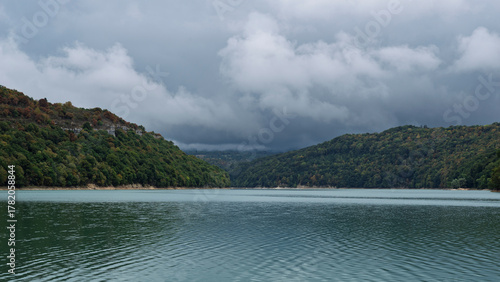 Lac de Vouglans à La Tour-du-Meix