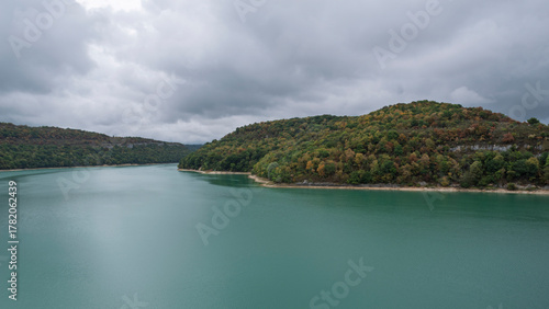 Lac de Vouglans à La Tour-du-Meix