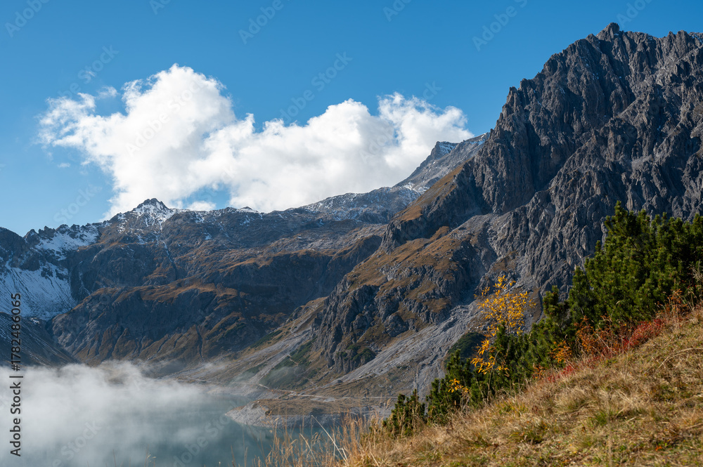 Fototapeta premium Vorarlberg, Brandertal, Lünersee