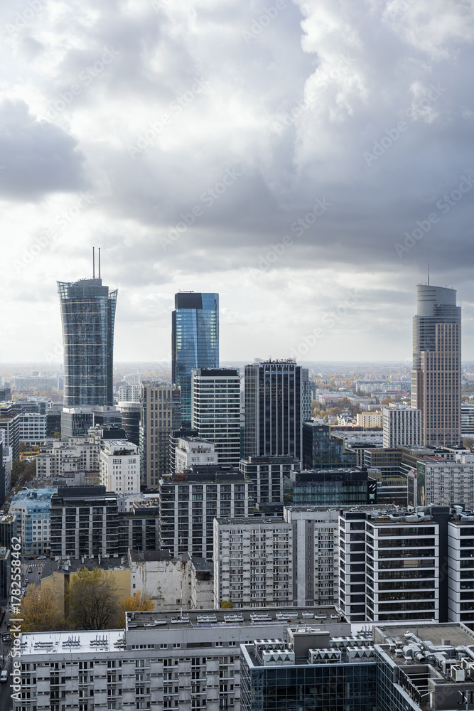 Obraz premium Warszawa z lotu ptaka, nowoczesne centrum miasta