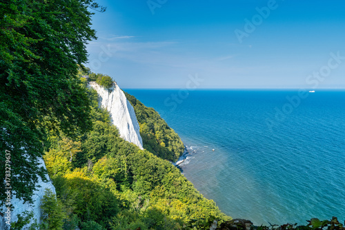 Fototapeta Naklejka Na Ścianę i Meble -  A view of the Koenigsstuhl from Victoria's viewpoint onto the chalk cliffs of the Baltic Sea
