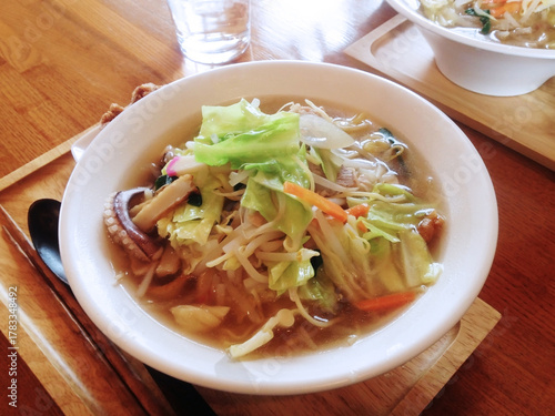 oisisouna

美味しそうなチャンポン

