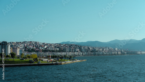 Fototapeta Naklejka Na Ścianę i Meble -  panoramic view of the city of izmir turkey