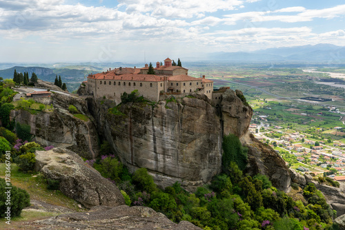 Billede på lærred Greece, Thessaly, Kalabaka, Meteora - 7 April 2024 - Spectacular view of the Agi
