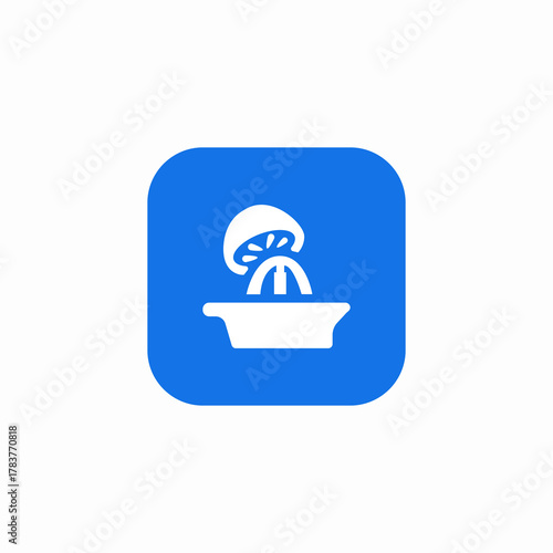 kitchen juicer icon sign vector