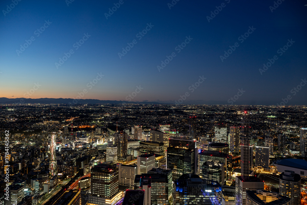 Fototapeta premium A very colorful and wonderful night in Yokohama