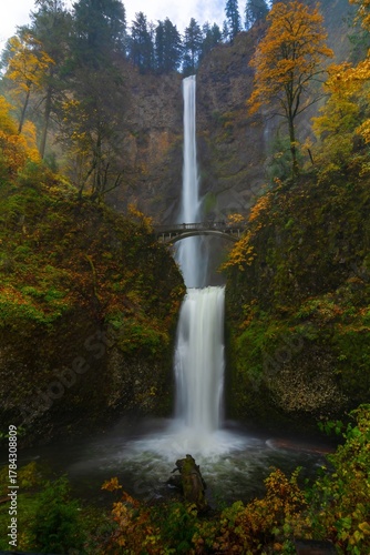 magnficent falls along the columbia gorge