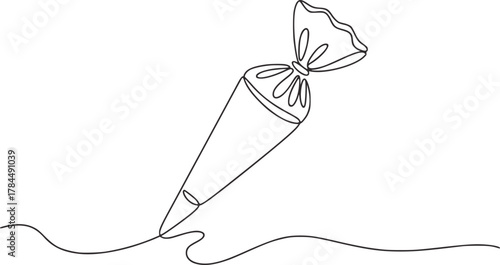 Piping bag decorating cake frosting