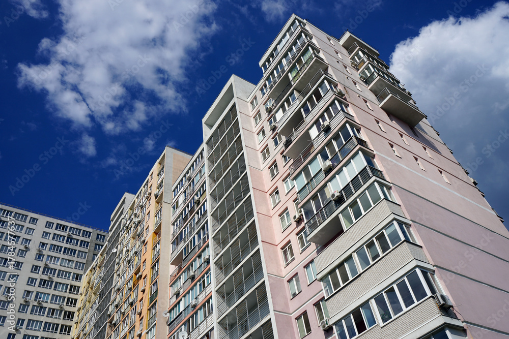 Fototapeta premium modern building in the city