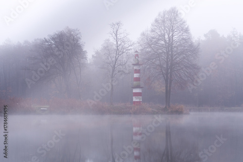 Fototapeta Naklejka Na Ścianę i Meble -  foggy morning in the lakein Tarka Jaworzno polish old holiday resort