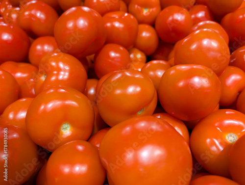 Red tomatoes in market