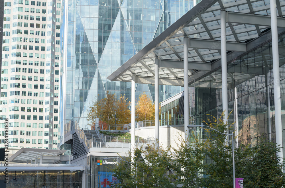 Obraz premium looking north to CIBC Square Elevated Park and sign for Microsoft Canadian offices at 81 and 141 Bay St, Toronto
