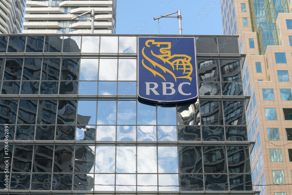 Fototapeta premium corporate logo sign of the Royal Bank of Canada at RBC WaterPark Place, a business centre, located at 88 Queens Quay W, Toronto