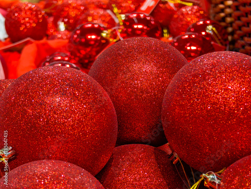Red christmas balls in market 