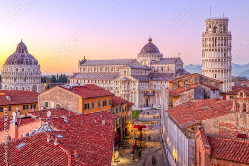 The Leaning Tower of Pisa in the Square of Miracles 984