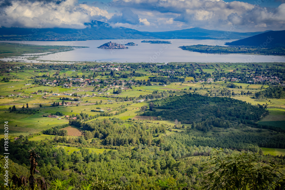 Fototapeta premium The Estribo Grande en Patzcuaro, Michoacan