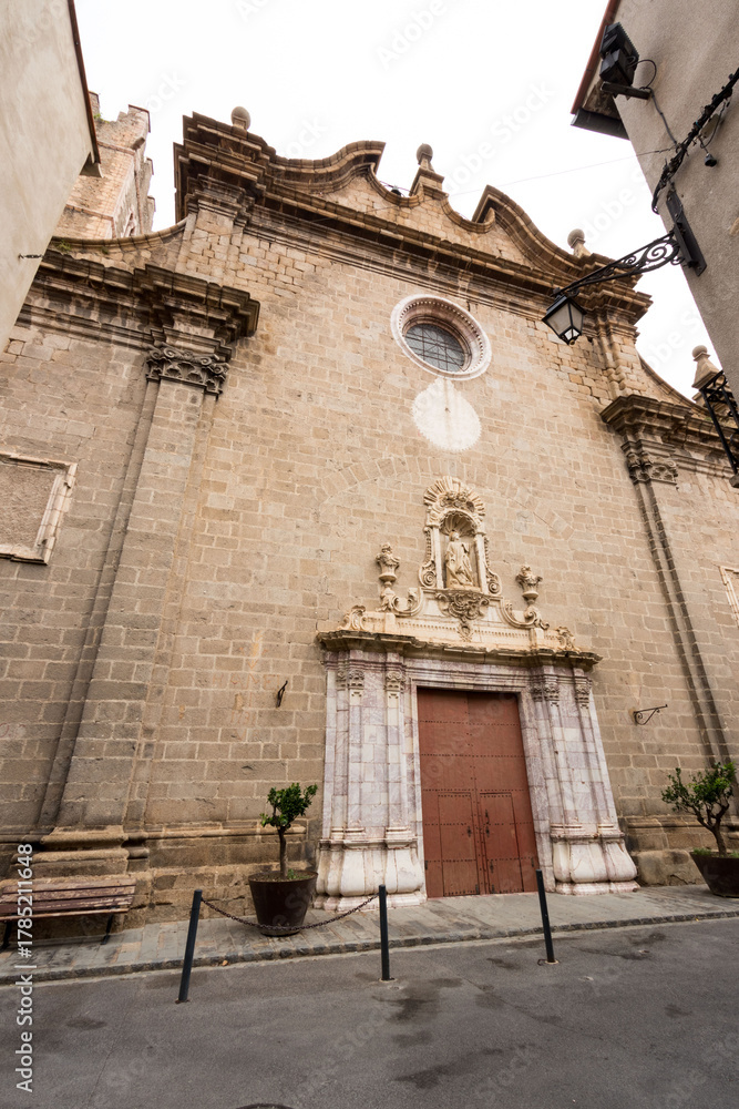 Fototapeta premium Ille sur Têt