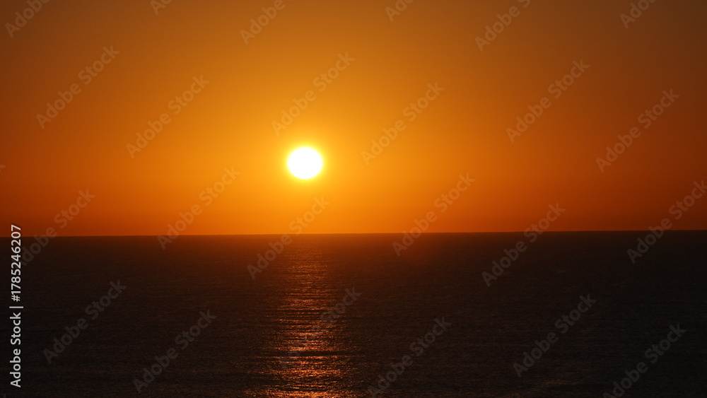 Fototapeta premium Sunset. Sunrise. Golden waves.