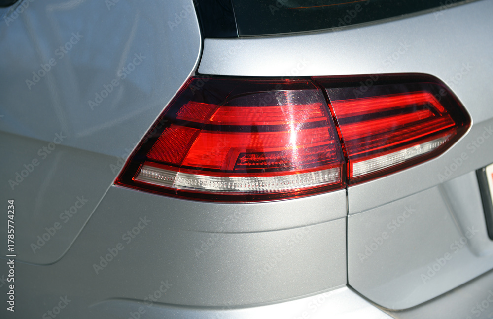 Obraz premium Detailed view of modern car tail light showcasing design elements