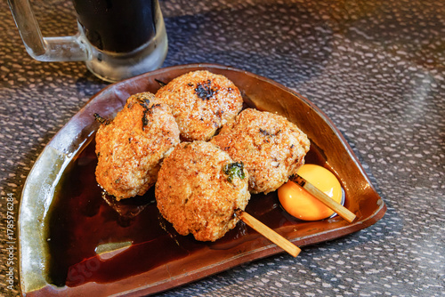 居酒屋の宴会料理で出る焼き鳥