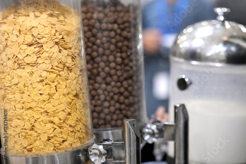 Breakfast cereal and milk dispenser, buffet style