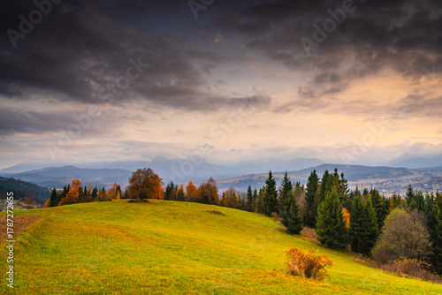Fototapeta Naklejka Na Ścianę i Meble -  Spring landscape from Litwinka view point, Poland