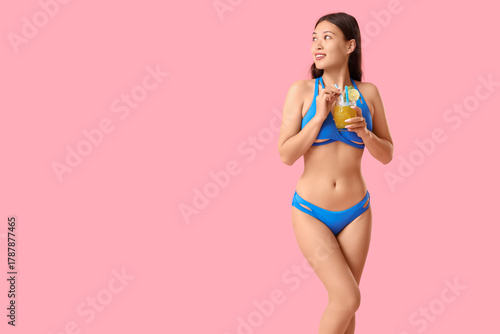 Beautiful young Asian woman...