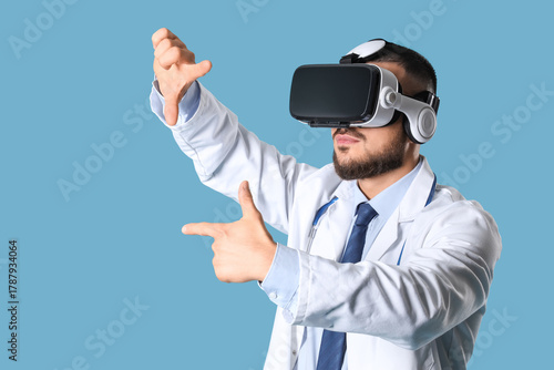 Male doctor in VR glasses s...