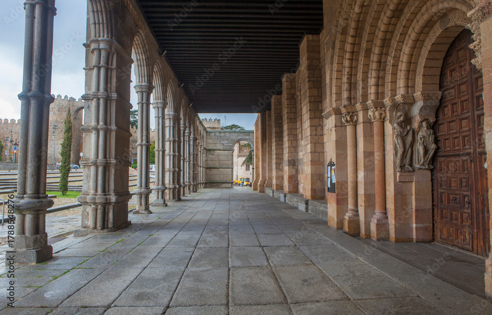 Obraz premium Basílica de San Vicente, Avila, Spain