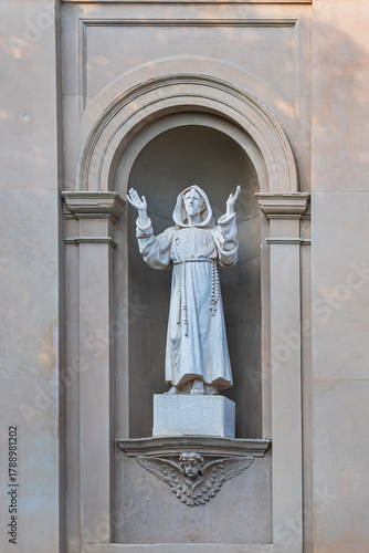 Church of Saints Bartholomew and Stephen, built for Dominican Order in 17th century, which houses the prized Martinengo Altarpiece by Venetian master Lorenzo Lotto. BERGAMO, ITALY.