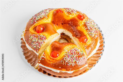 Corona de la Almudena, a typical dessert of Madrid on the 9th of November, which celebrates the Virgin of Almudena