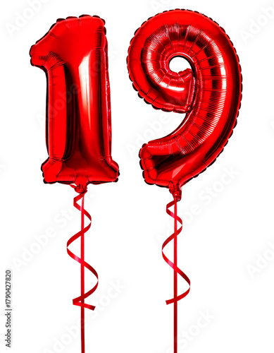 数字の19の形の赤色の風船とリボン（Number 19 red foil balloon on white background）
