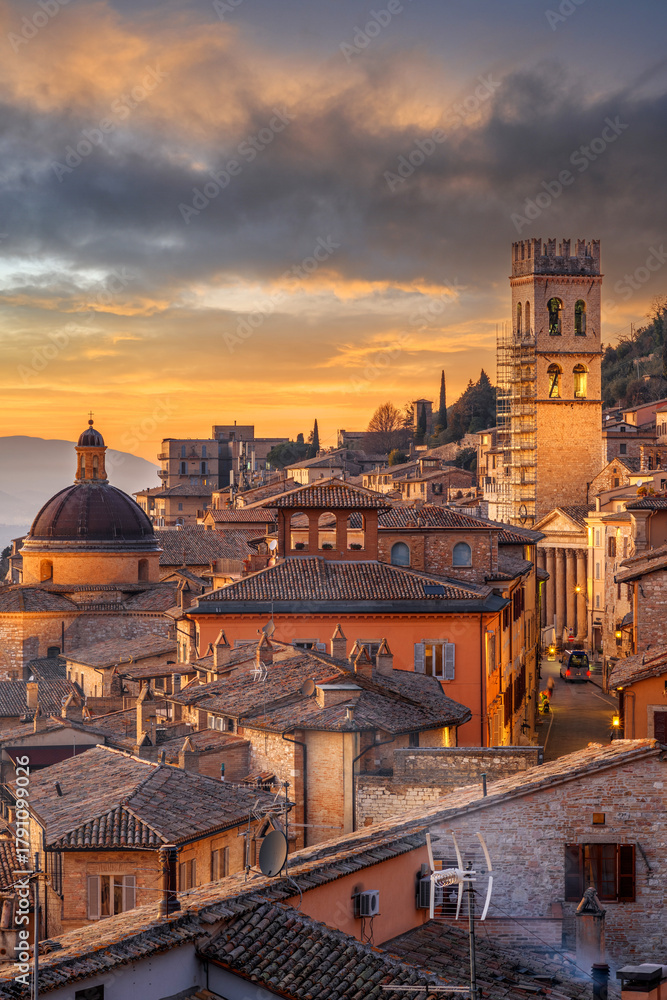 Fototapeta premium Assisi, Italy rooftop hilltop Old Town Skyline 1006