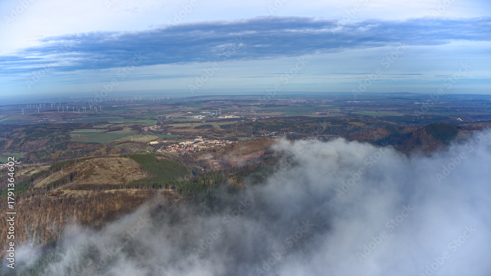 Fototapeta premium Inselsberg im Nebel.