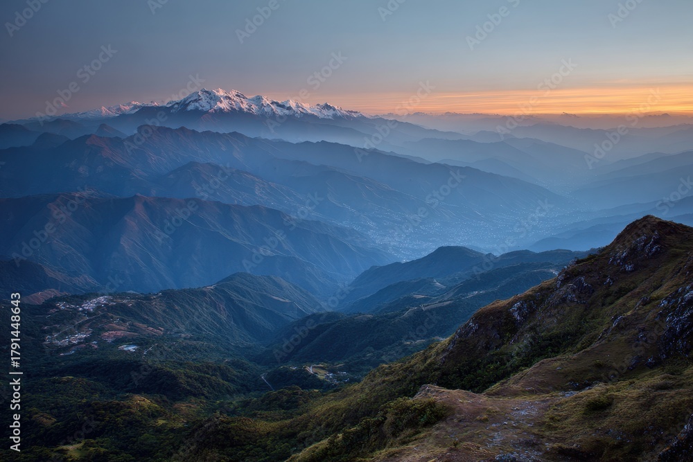 Naklejka premium Serene Sunrise Over Sierra Nevada de Santa Marta: A Majestic View of the High Andes Wilderness in Colombia