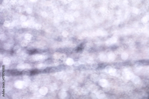 光をぼかした銀色の背景素材