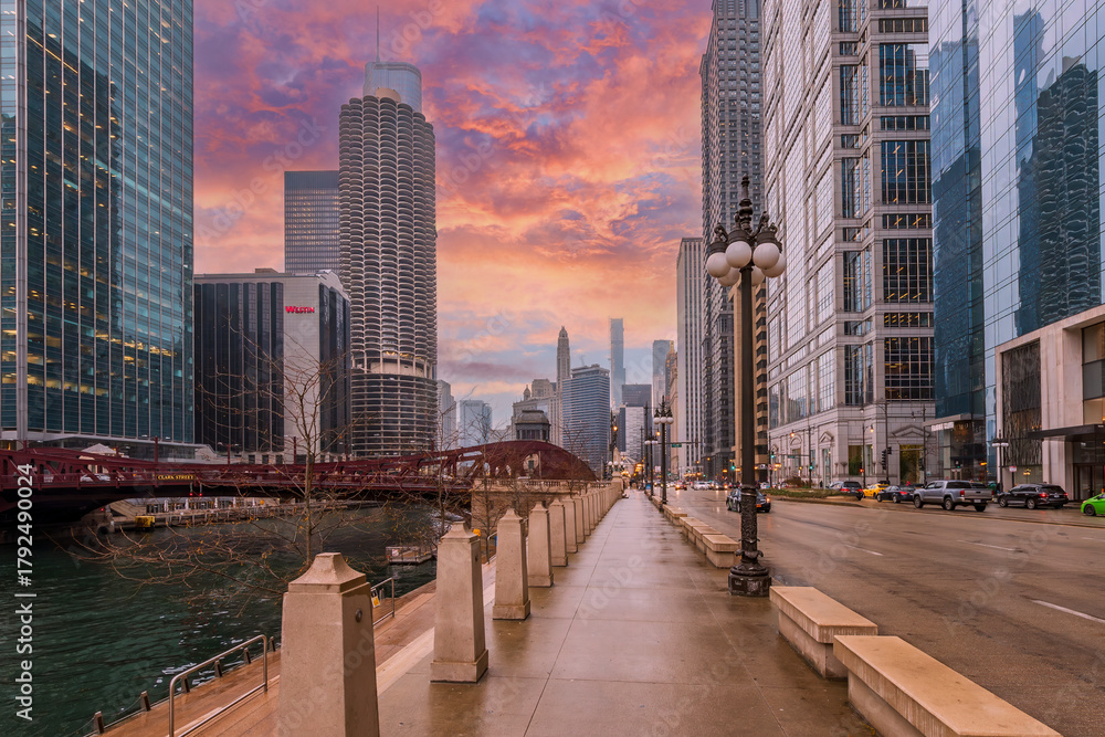 Obraz premium Chicago City riverside view in USA