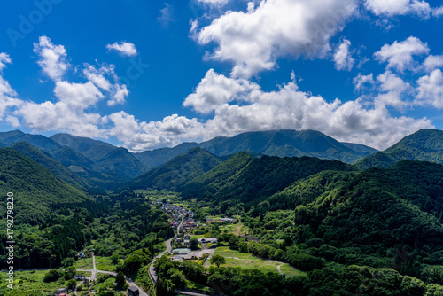 立石寺、五大堂よりふもとの街並み・夏