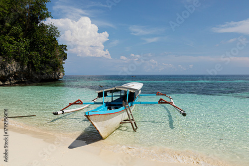 barque de pêcheurs sur la plage