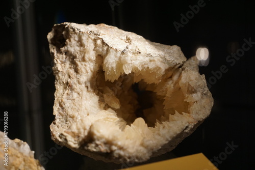 Kristall aus der Blätterbachschlucht in Südtirol