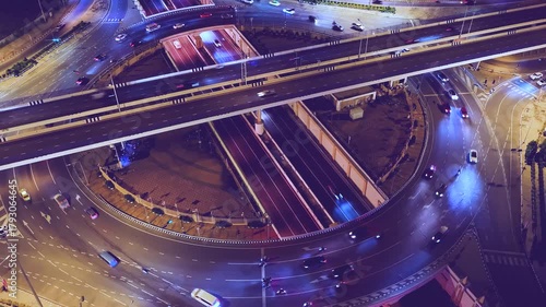 Expressway, Self-driving autonomous electric cars of the future with elements move along a busy traffic intersection. Artificial Intelligence, Car Scan, GPS Tracking, Smart Roads, IoT, highway	