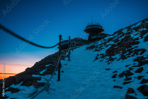 Fototapeta Naklejka Na Ścianę i Meble -  Natura, las, góry, drzewa, krajobraz, jesienią, drzew, skały, Polska, Krajobraz, Jesień, Dolny śląsk, 