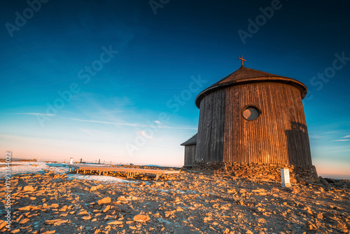 Fototapeta Naklejka Na Ścianę i Meble -  Natura, las, góry, drzewa, krajobraz, jesienią, drzew, skały, Polska, Krajobraz, Jesień, Dolny śląsk, 