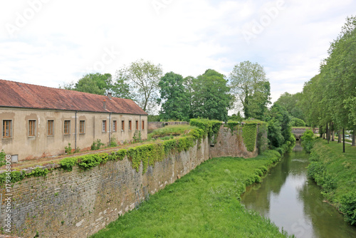 Fototapeta Naklejka Na Ścianę i Meble -  City walls of Auxonne in France	