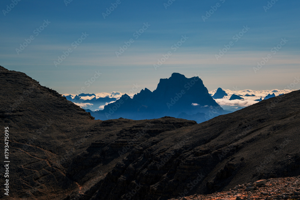 Obraz premium Panoramic view from the Dolomite Terrace of the Dolomites in South Tyrol, Italy.