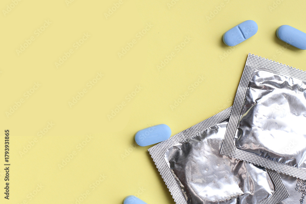 Ταπετσαρία Condom with pre-exposure prophylaxis (or PrEP) is medicine taken to prevent gett