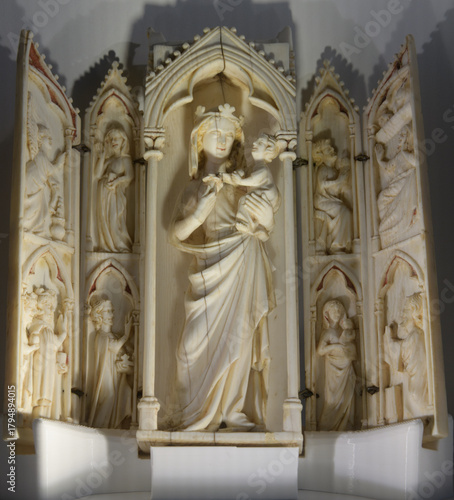 Portable ivory tabernacle with Madonna and Child and scenes from the infancy of Christ, French manufacture, circa 1300-1350.
