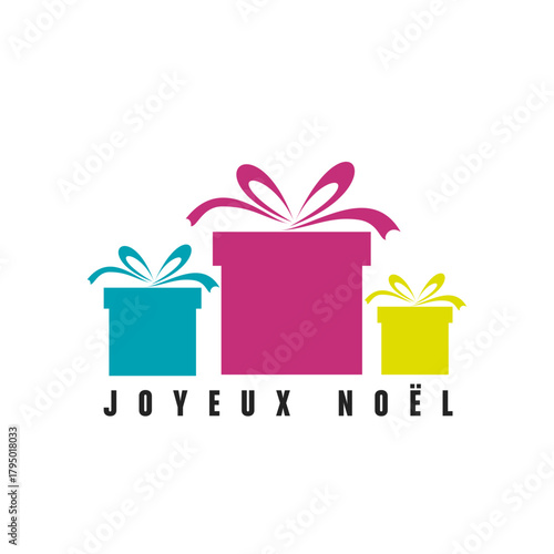 joyeux noël et cadeaux sur fond blanc