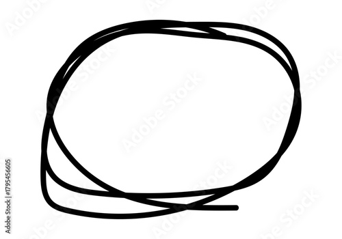 Círculo dibujado a mano alzada o garabato para destacar y marcar