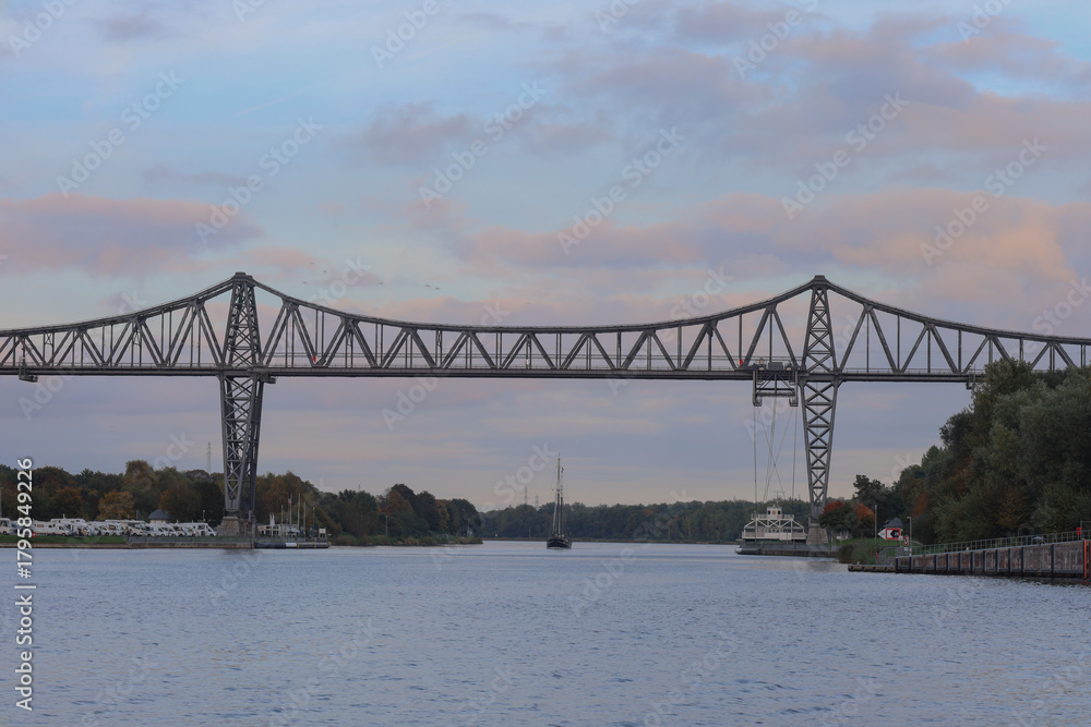 Fototapeta premium bridge over the river